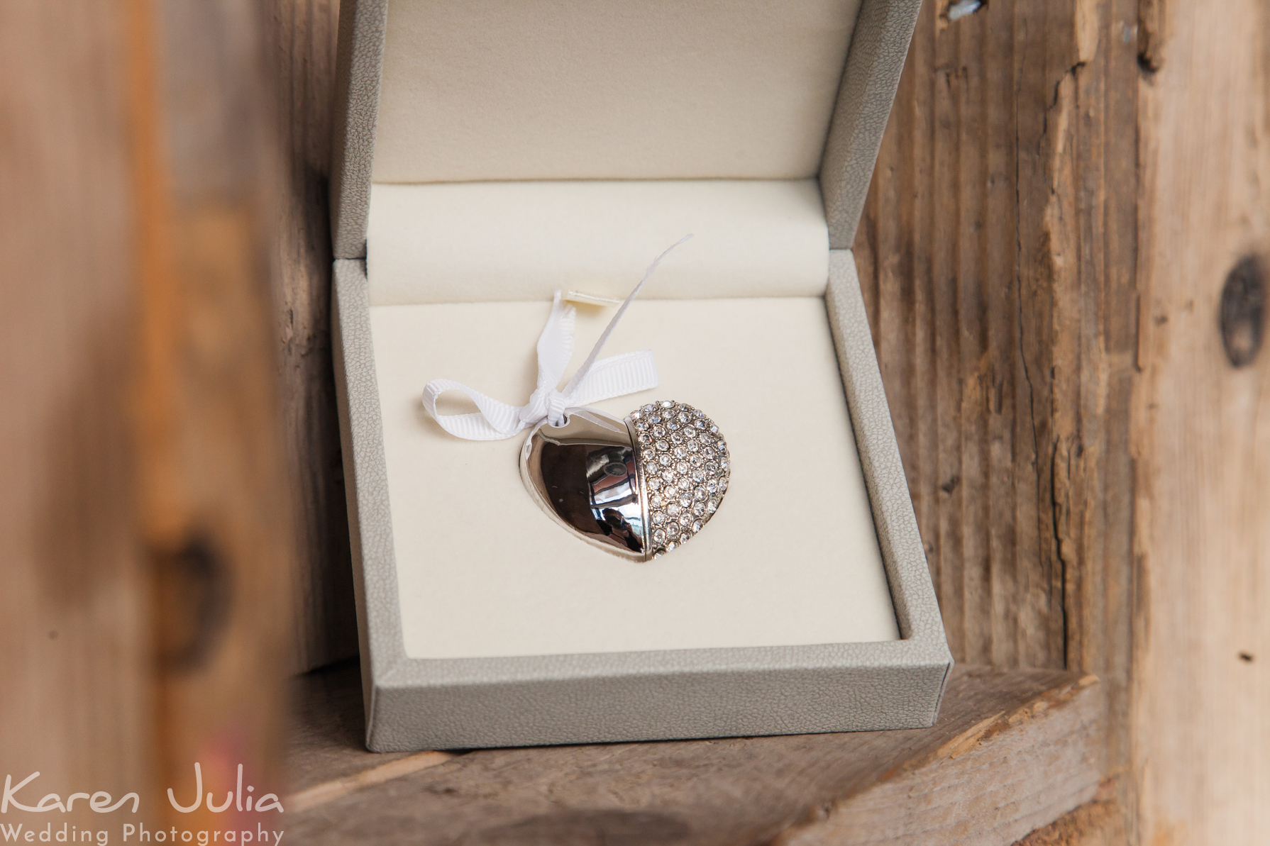 luxury crystal love heart USB drive for wedding photos