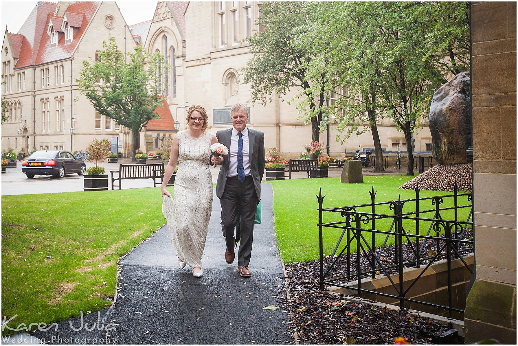 bride and Dad arrive at Manchester Museum