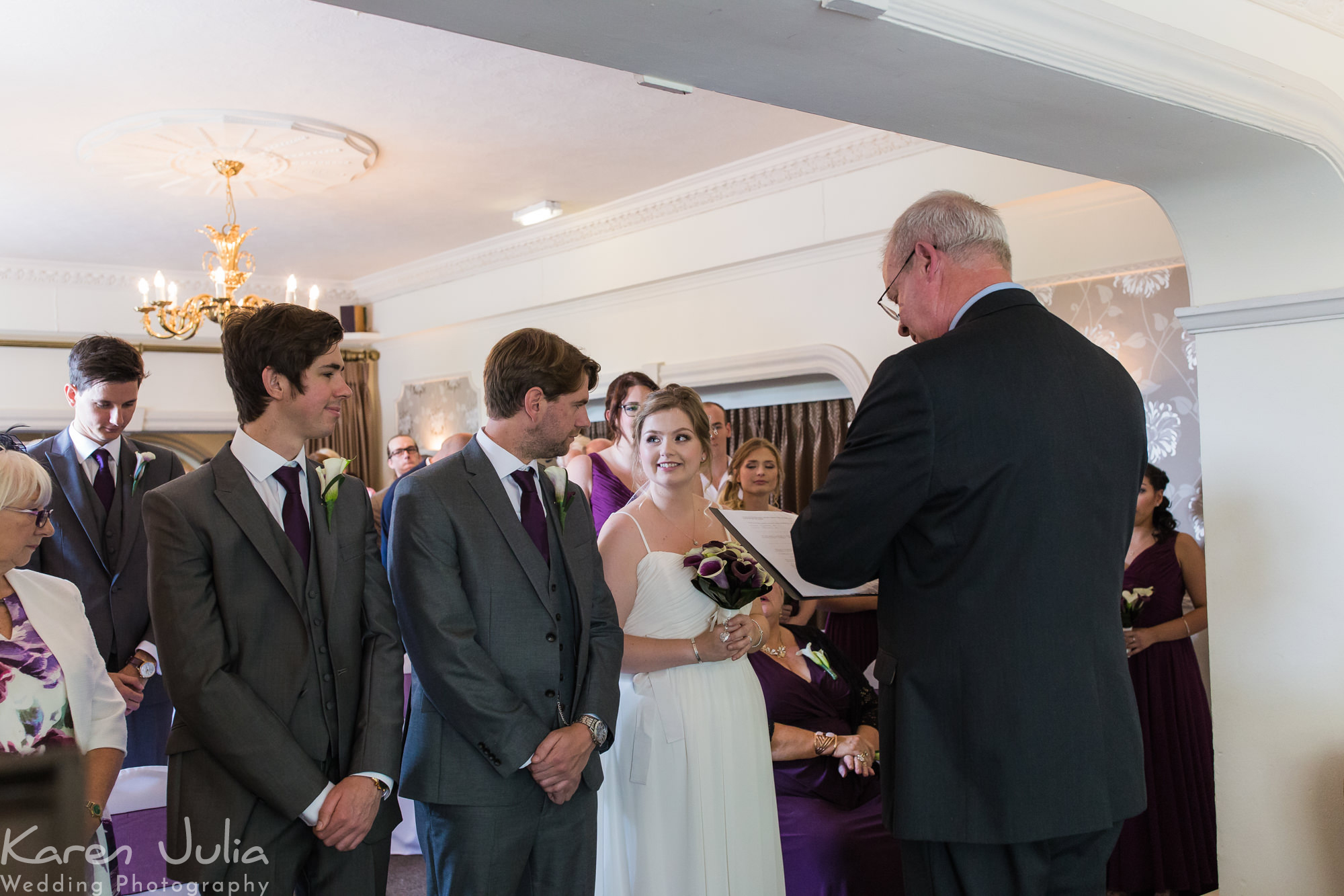 wedding ceremony with bride and groom at the Deanwater Hotel