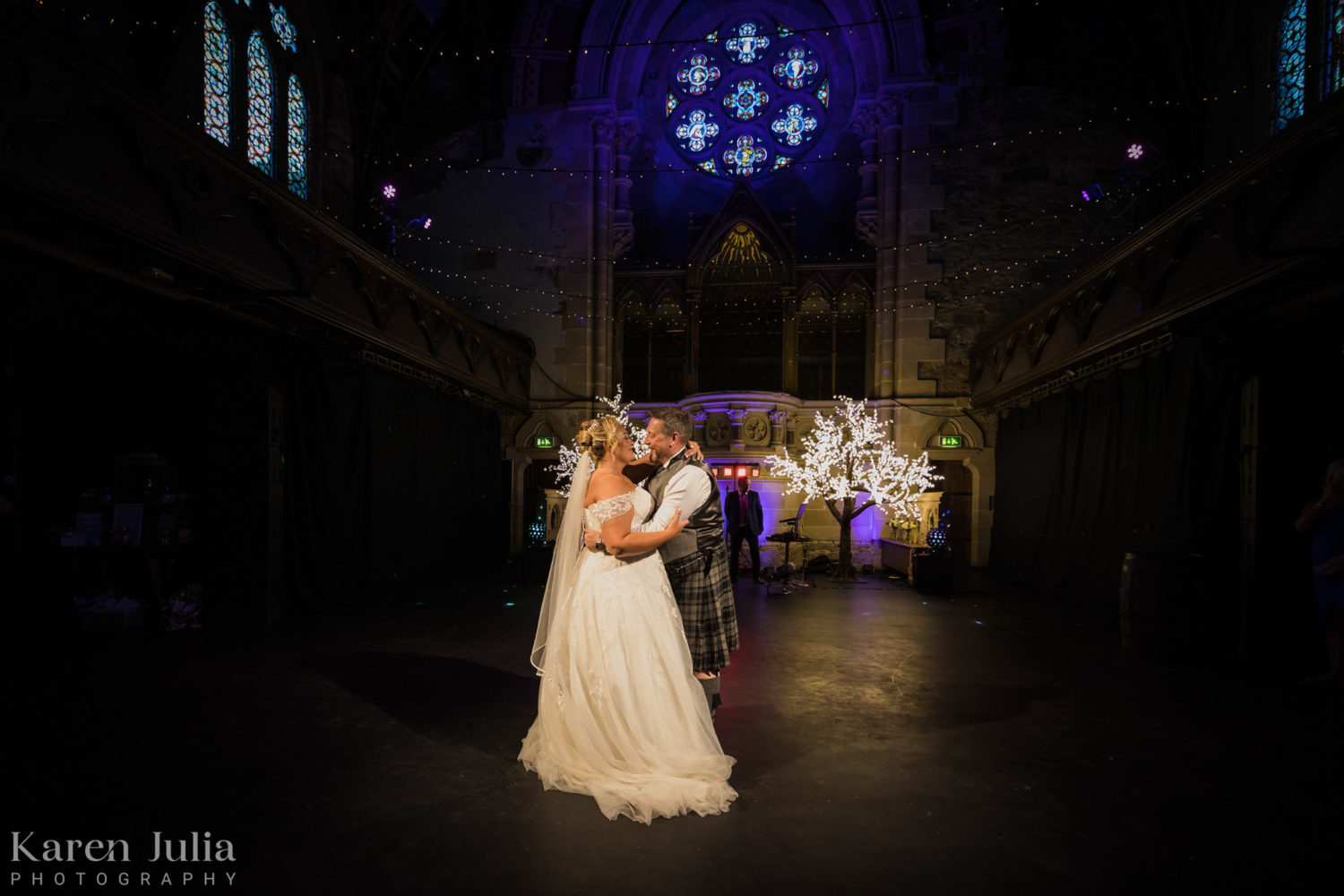 bride and groom have their first dance in Cottiers on their wedding day