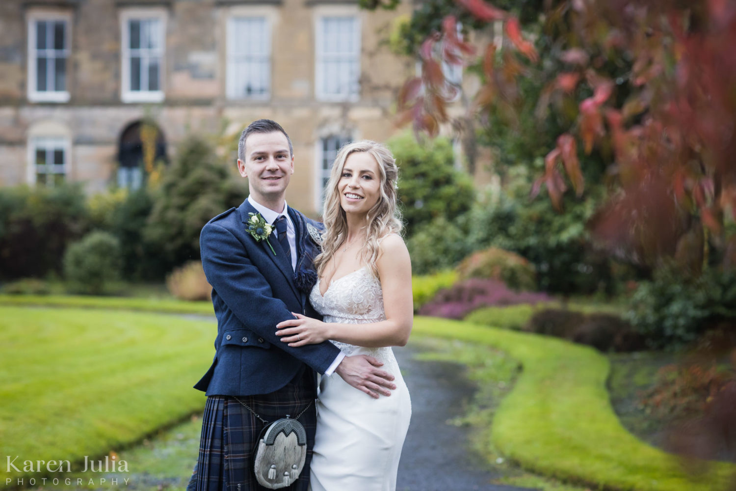 bride and groom wedding day portrait in Blythswood Square gardens